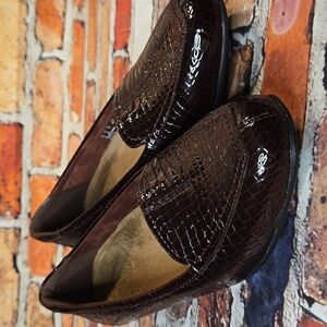 Clark's Timeless Fark Brown Crocodile Pattent Leather Slip On Loafer Size 9W